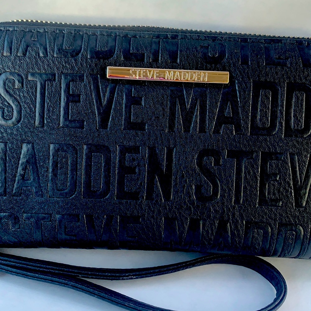 Wallet/wristlet